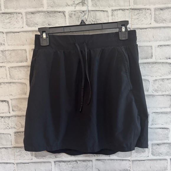 Women’s all in motion black athletic skort skirt with shorts Size Small - Picture 1 of 4